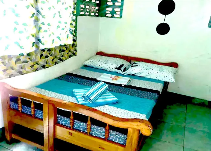 Oyo 928 Jjs Place Hotel